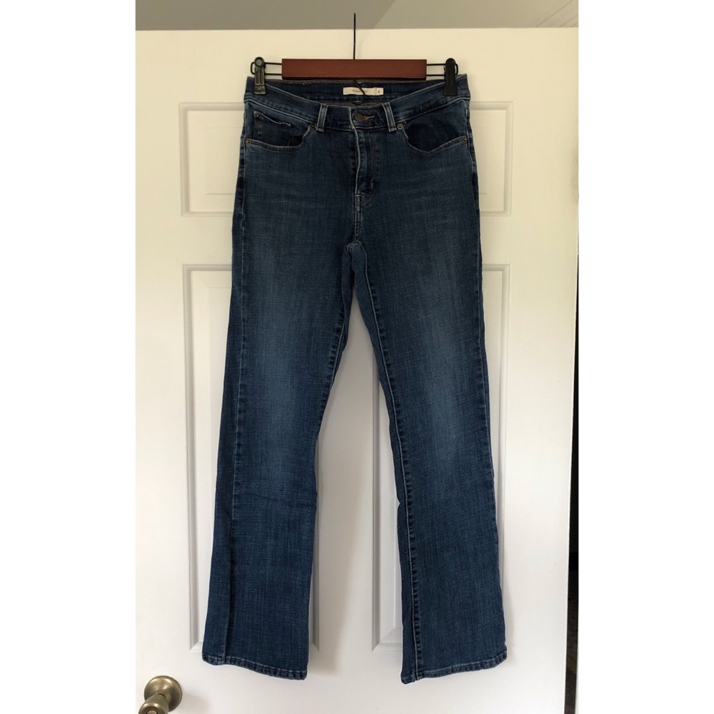Levi’s women’s classic boot size 4